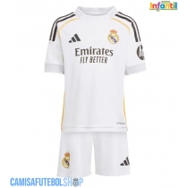 Camisa de time de futebol Real Madrid Kylian Mbappe #10 Replicas 1º Equipamento Infantil 2025-26 Manga Curta (+ Calças curtas)